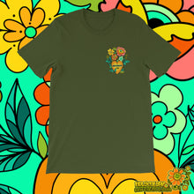 Load image into Gallery viewer, Garden Lover &lt;tshirt&gt;
